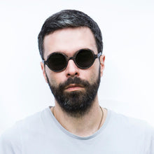 Load image into Gallery viewer, Fabrix Wooden Sunglasses - CLAYTON Smoky Walnut Portrait 02