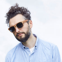 Load image into Gallery viewer, Fabrix Wooden Sunglasses - JARVIS Oak Portrait 01