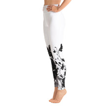 Load image into Gallery viewer, B&W Flower High-Waist Leggings