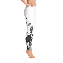 Load image into Gallery viewer, B&amp;W Flower Leggings
